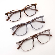 Modern Angular Square-Frame Glasses - Light-Responsive Blue-Shield Eyewear For Natural Vibe