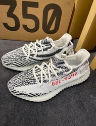 全新有盒adidas originals Yeezy Boost 350 V2 白斑馬"Zebra“ 經典舒適 減震防滑 低幫生活休閒鞋 男女同款 黑白