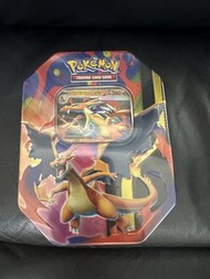 現貨 美版Pokemon TCG  美版 鐵盒 Mega Charizard 鐵盒 x 1