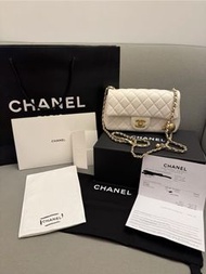 CHANEL 白色金球 mini classic flap cf 20 white rectangular mini pearl crush
