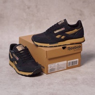 Reebok Classic Utility/Navy Shoes
