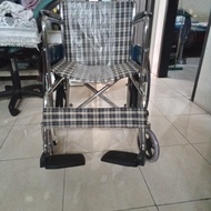 kursi roda bekas berkualitas merek ikacare pemakaian 3 bulan