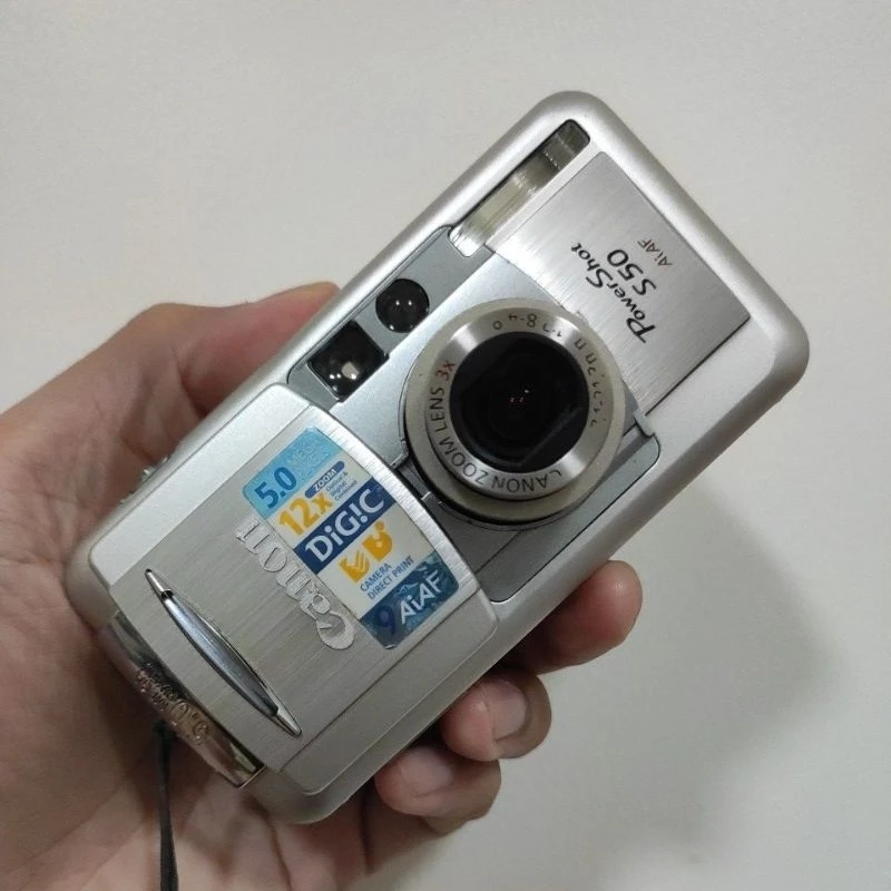กล้องถ่ายรูปดิจิตอล  Canon PowerShot S50 (สินค้า มือ2 สภาพดี)