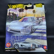 Diecast Hot Wheels Premium Boulevard Koenigsegg CC850 silver rubber tires