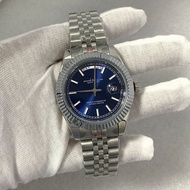 กรอบสแตนเลสสตีลนาฬิกาสำหรับผู้ชาย41มม. และสายรัดกระจกคริสตัลแซฟไฟร์สำหรับการเคลื่อนไหวอัตโนมัติของ82