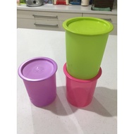 Tupperware one  touch canister 1.25L(1)