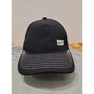 Topi Adidas C40 Parley ORIGINAL untuk dijual 💥