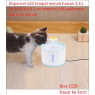 LED animal drinking Dispenser 2.4 L 18.6x18.6x13.1 cm ABS material for pets as a drinking engine