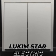 Promo SIMON I7 WHITE 2 GANG SIMON i7 SERIES/DOUBLE SWITCH 701021N WHITE COD