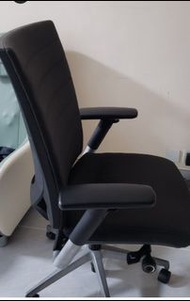 黑色辦公椅Chair，椅子， 辦公室椅子，電競椅子
