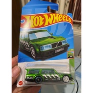 Hot Wheels Super Treasure Hunt Volvo 240 Drift Wagon STH