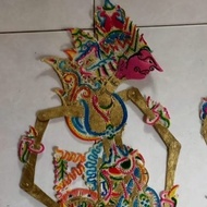 wayang kulit basudewo bahan kulit sapi asli ukuran pewayangan.