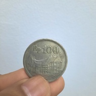 Uang koin 100 rupiah
