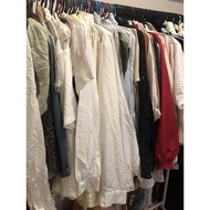BLOUSE FLORAL FAUNA & PLAIN