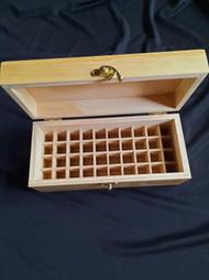 《多桑原木傢飾》40格松木精油木盒~10ml(芳療師必備)~花精、滾珠瓶