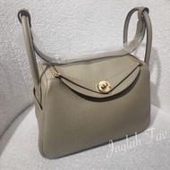 Hermes Lindy 26 8Q 馬爾法米金扣 TC皮 W Stamp