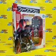 241231-40** 中古已開封 BANDAI MASKED RIDER DX FAIZ AXEL 幪面超人 555 加速手錶