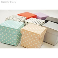 ❀☫50pcs 5x5x5cm Favor Box With Lid Small Square Gift Candy Kotak Telur Gula Coklat Door Goodies Kahwin
