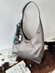 中古包 Prada 普拉達 緞面肩背包