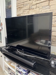 LG 47吋电视机