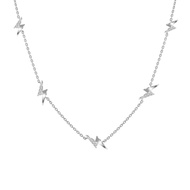 Merii สร้อยคอเงินแท้ 925 ชุบโรเดียม ประดับเพชร CZ ยาว 16 นิ้ว ดีไซน์รูปสายฟ้า : มินิมอล Memento 221N