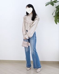 Howluk 毛邊微喇叭牛仔褲