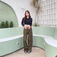 Chimmyshopid - Kizumy Cargo Pants | Cargo pants | Trousers | Korean style pants | Acubi style