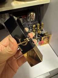 YSL 奢華緞面絨霧唇膏（Rouge Pur Couture The Bold）10 號色
