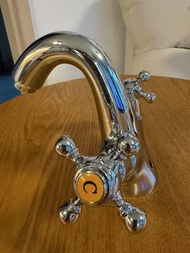 全新古典十字水龍頭