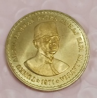 Offer : 1971 Malaysia Tunku 100 ringgit Tunku gold  (COPY) coin