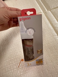 Pigeon PPSU 奶瓶 240ml (3個月以上)