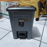 SHINPO 710 SQUARE TRASH CAN Dustbin