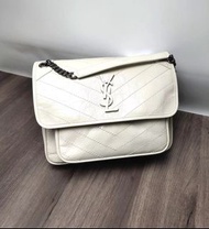 Saint Laurent Niki Medium In Crinkled Vintage Leather Crossbody Bag in White - 633158-0EN04-9207