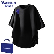WASSUP KRISH | เสื้อยืดแขนสั้นสีขาว คอตตอน