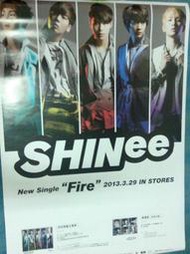 可兒小舖~~SHINee ~Fire-初回限量生產版 CD+DVD專輯海報 /直購100元