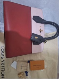 LV city steamer mm Louis Vuitton 手袋 鎖頭 吊牌