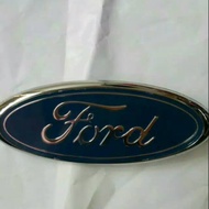 Logo emblem ford focus depan