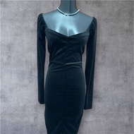 2hand dress.