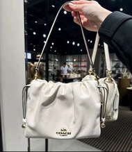 蔻馳（COACH）新品Faye雲朵包 祖國版全新 香港發貨