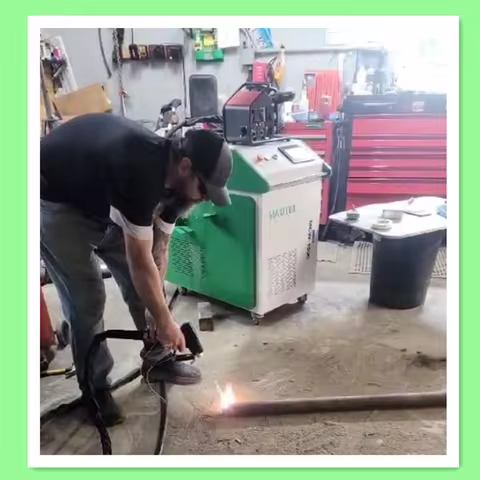 2025 1500Watt Laser Welding Equipment 4 in 1 3 IN 1 Laser welder 1500W Metal Laser Cleaning Machine 