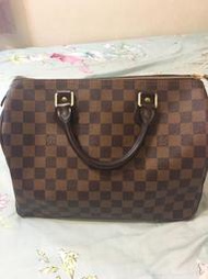 Lv  speedy30 官網售35200  二手9成新 只賣25000元 用不超過10次 保證真品 歡迎專櫃驗貨