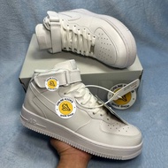 AF - 1 all white w/free socks
