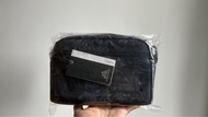 Gregory黑花斜孭袋 PADDED SHOULDER POUCH bag S