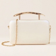 Túi xách Ella Grace Ivory PU Leather Top Handle Bag with Chain Strap: Quai xách vàng điêu khắc, có t