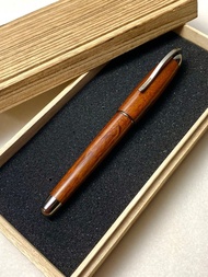 3952老山羊-那魯灣 沙漠鐵木 高清高亮版 彈鋼尖系列鋼筆