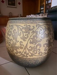 大陶甕、梨皮黃色繪圖陶藝名家.「如苑」早期作品