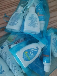 QV 一袋有齊bath oil, body wash, moisture cream