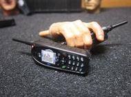 T1通信裝備 DAM阿爾法FSB款1/6衛星電話一支(似NOKIA復古手機) mini模型