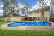 Houston Oasis Pool, Gameroom, & Near IAH Airport