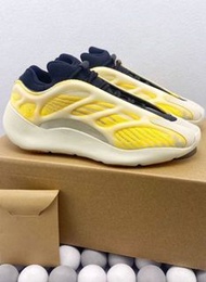 adidas originals Yeezy boost 700 V3